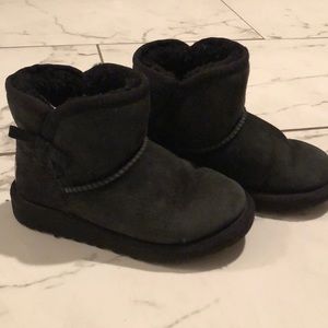 Ugg Boots Girls Black With Bows Size 12